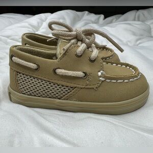 New size 3 baby Sperrys
